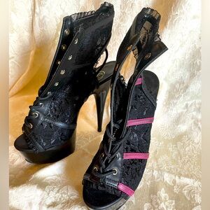 Pleaser Black and Pink Delight-696LC Stiletto Heels